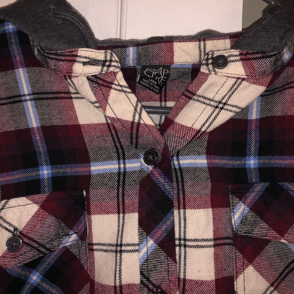 ‼️ NWOT Women’s hooded flannel